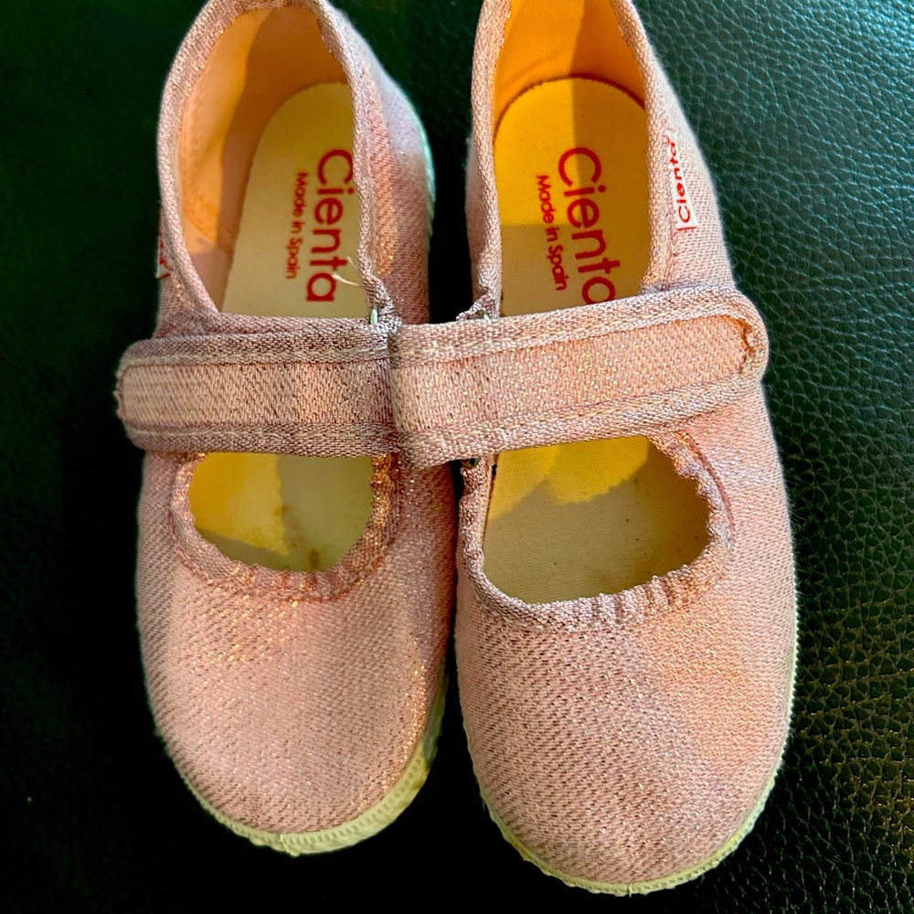 Cienta shoes pink sparkle size 27
